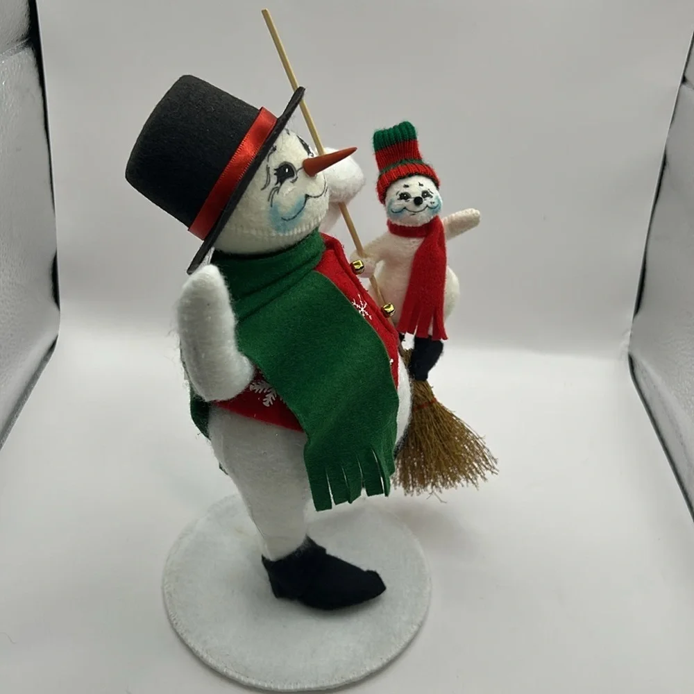 Annalee Snowman with little friend